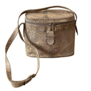 Bullock’s Made In Italy Vintage Gold Metallic Embossed Shoulder Bag